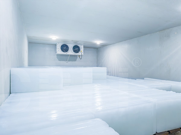 เครื่องทำน้ำแข็งบล็อกระบบทำความเย็นตรง ขนาด 15 ตัน จำนวน 2 เครื่อง สำหรับลูกค้าในประเทศอินโดนีเซีย